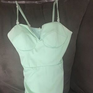 Long, gorgeous, mint green dress!